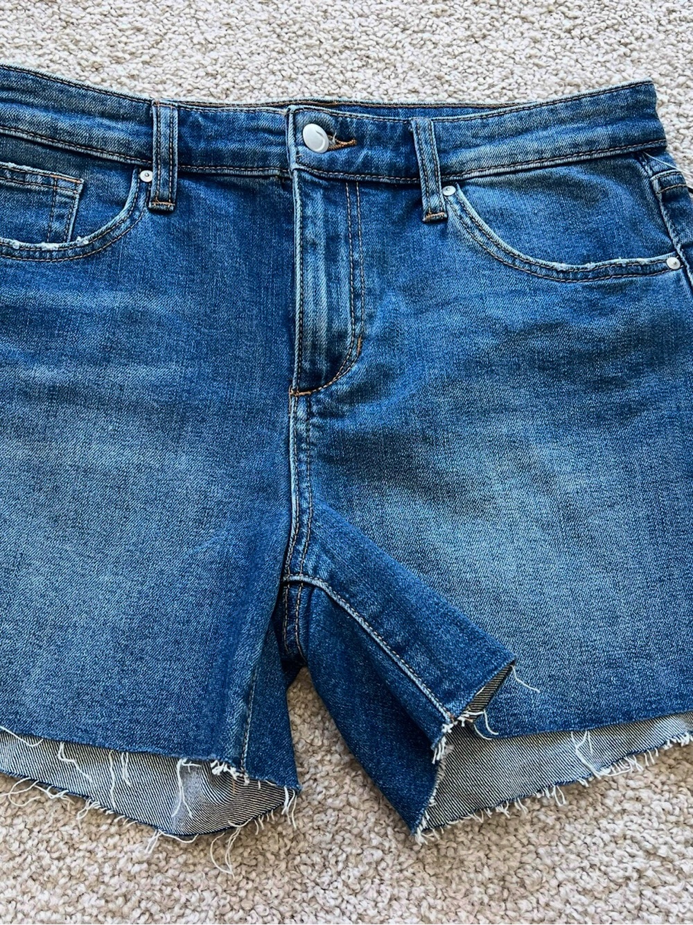 JOE'S JEANS Blue Denim MID-RISE Distressed/Destroyed Cut-Off Shorts 28